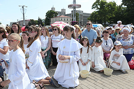 Католическая процессия Божьего Тела в Минске