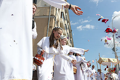 Католическая процессия Божьего Тела в Минске