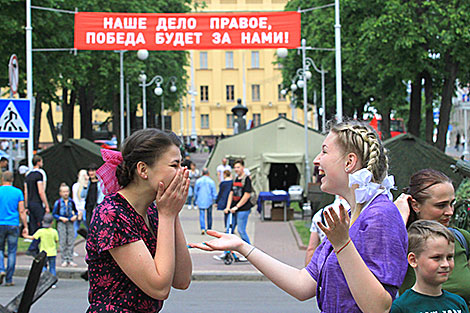 1944 partisan parade reenactment in Minsk