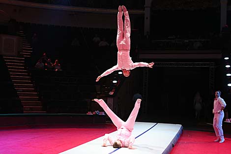 Belarusian circus launches new show 