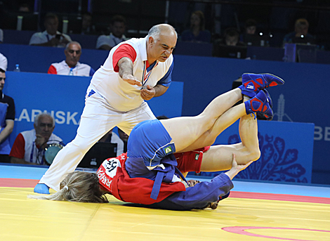 Belarus' Anastasiia Arkhipava and Romania's Daniela Poroineanu 