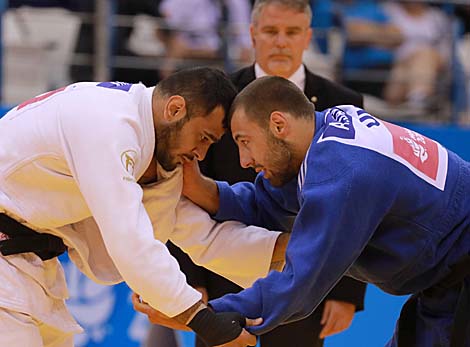 Elmar Gasimov (Azerbaijan) and Anton Savitskiy (Ukraine)