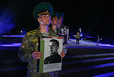 Мітынг-рэквіем у мемарыяльным комплексе 