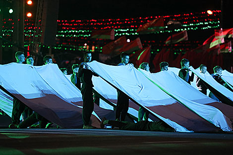 Mass theatrical show Heroic Belarus in Minsk in honor of Independence Day