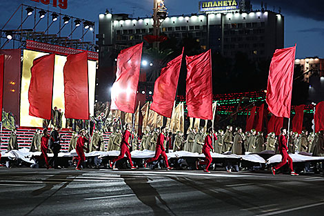 Mass theatrical show Heroic Belarus in Minsk in honor of Independence Day