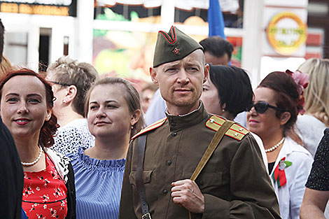Масштабное шествие прошло в Гомеле в День Независимости