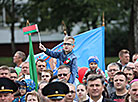 Во время церемонии у памятного знака "Орден Победы" в Витебске