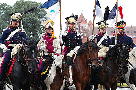 Military history festival in Mir