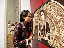 “年轻艺术家三年展”参赛者展览在明斯克开幕了