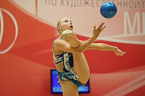 Kseniya Moustafaeva (France)