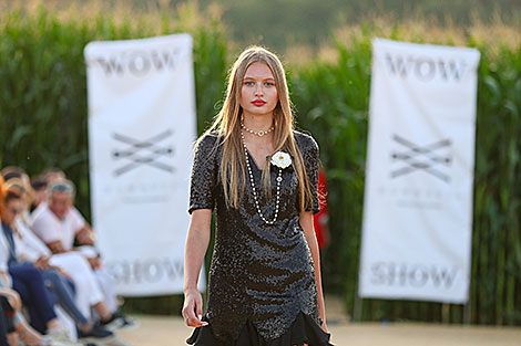 Belarusian designers stage fashion show in corn field