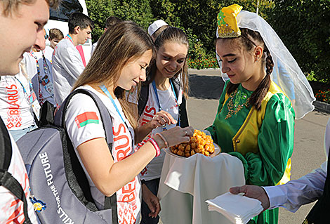Белорусские участники WorldSkills 2019 посетили татарскую гимназию в Казани