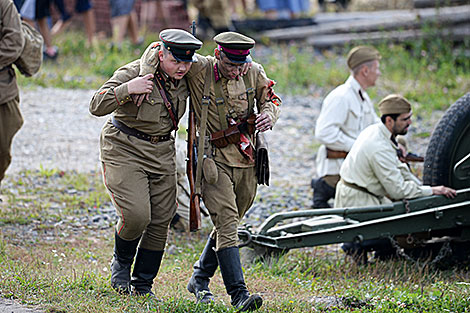 Tankman's Day celebrations at Stalin Line