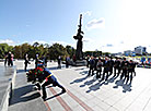 Празднование Дня города в Минске началось с возложения цветов к стеле