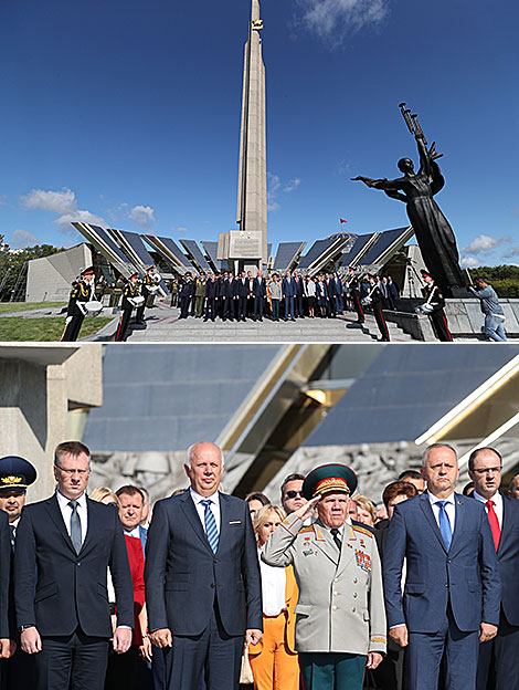 Празднование Дня города в Минске началось с возложения цветов к стеле