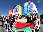 Празднование Дня города в Минске началось с возложения цветов к стеле