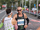 Победитель на дистанции 10 км Артем Логиш (Беларусь)