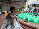 Theater Picnic in Aleksandrovsky Garden 