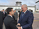 Aleksandr Lukashenko and Volodymyr Zelensky in the Zhitomir airport 