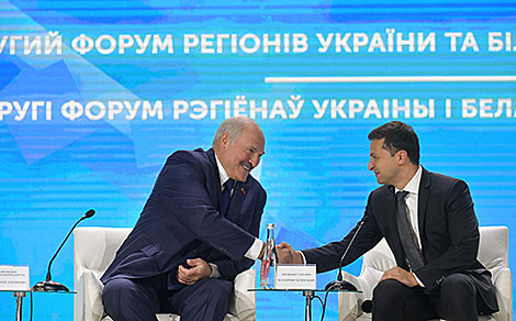 Прэзідэнты Беларусі і Украіны Аляксандр Лукашэнка і Уладзімір Зяленскі