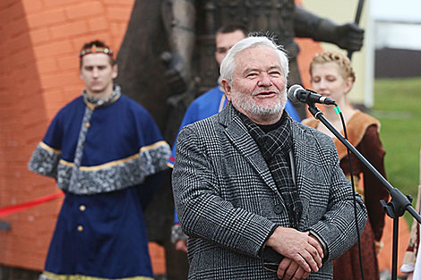 Скульптур, автор памятного знака 