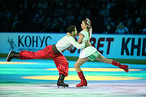 Aleksandra Nazarova and Maksim Nikitin