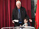 Voting at polling station No.506 in Minsk