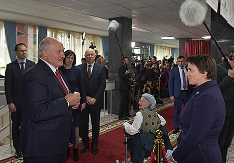 Belarus’ elections 2019: Lukashenko casts his vote
