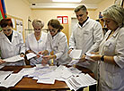 Expectant mothers cast their votes in the Vitebsk Oblast Maternity Hospital