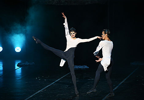 Orr and Ora ballet at Bolshoi Theater