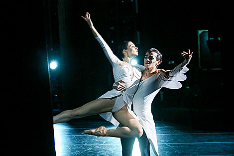 芭蕾舞《ORR和ORA》在大剧院舞台上展现
