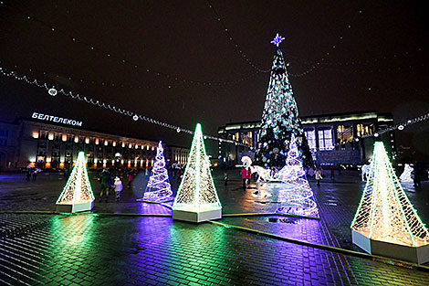 Oktyabrskaya Square