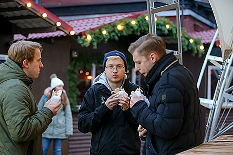 Новая рождественская ярмарка открылась в Минске