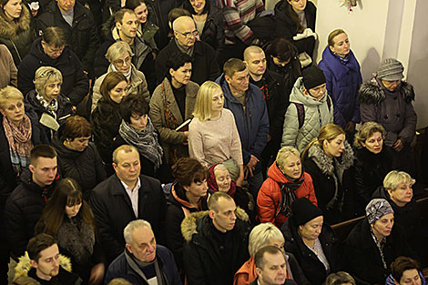 Рождественское богослужение в костёле Воздвижения Святого Креста в Бресте
