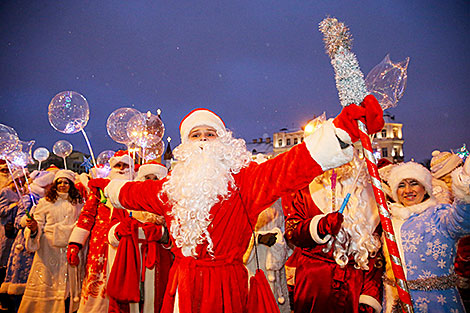 Parade of Father Frosts and Snow Maidens in Minsk