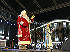 Father Frost congratulates Brest residents