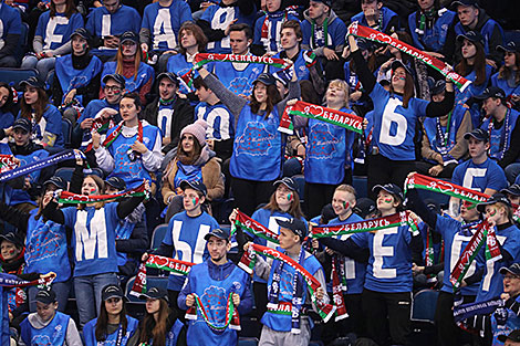 Minsk Christmas Amateur Ice Hockey Tournament: Belarus v IIHF