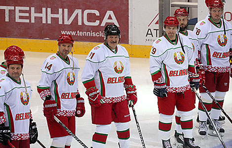 The Belarus President’s team before the match against the IIHF Team