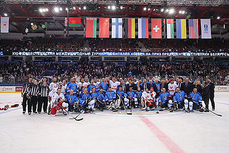 The Belarus President’s team and the IIHF Team 