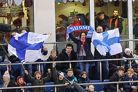 Minsk Christmas Amateur Ice Hockey Tournament: Finland v Ukraine 