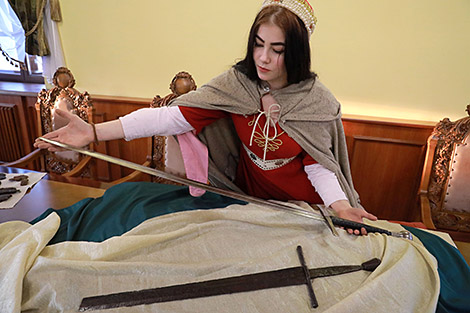 Recovered 500-year-old sword on display in Mogilev