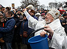 Архиепископ Гомельский и Жлобинский Стефан проводит чин водоосвящения