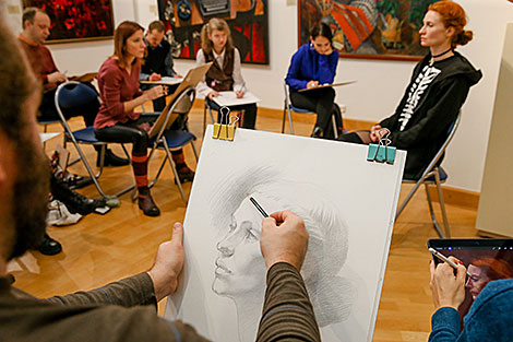 Visual art festival at Belarus' National Art Museum