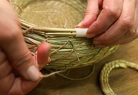 Spiral weaving with straw from Vitebsk Oblast