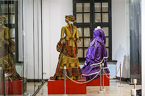 Stylish Ladies in Nesvizh exhibition