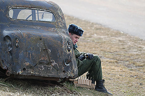 Reenactment show at Stalin Line 