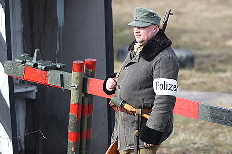 Reenactment show at Stalin Line 