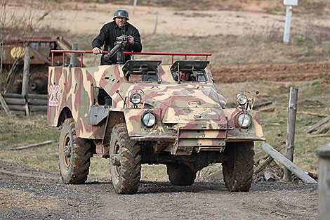 Reenactment show at Stalin Line 