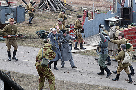 Reenactment show at Stalin Line 