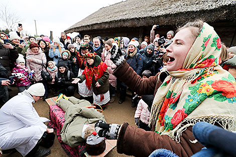 Maslenitsa celebrations in Strochitsa 